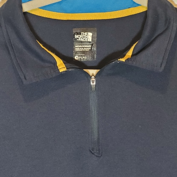 The North Face 1/4 zip pull over, good condition - Picture 2 of 5